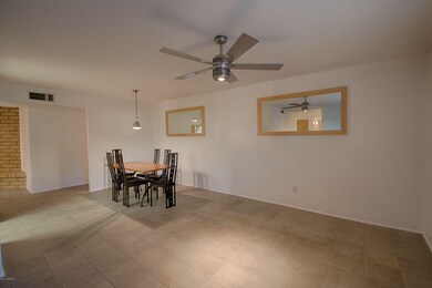 1202 E Big Rock Rd__25
