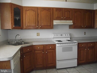 1210 Vauclain Ave, Woodlyn, PA 19094 - photo 6