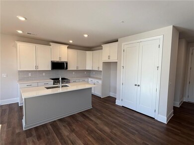 927 Crestmanor Dr, Marietta, GA 30008 - photo 4