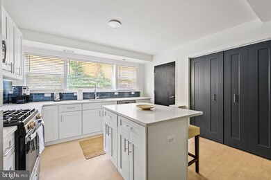 100 W Taylor Run Pkwy unit 3, Alexandria, VA 22314 - photo 4