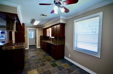 603 Country Club Dr, Richmond, TX 77469 - photo 7