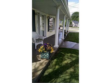 40 Daggett Ave, Pawtucket, RI 02861 - photo 4