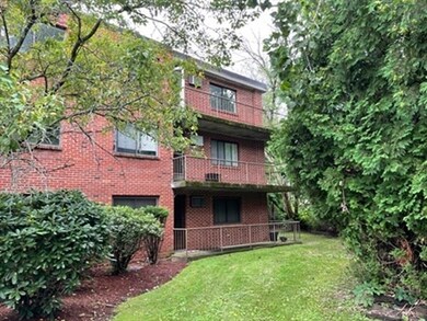 10 Rutledge St unit 3F, Worcester, MA 01604 - photo 2