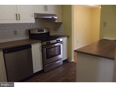 410 Deer Run Ct, Royersford, PA 19468 - photo 2