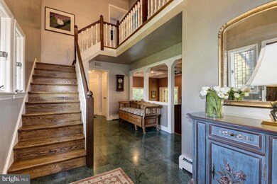 9629 Weathered Oak Ct, Bethesda, MD 20817 - photo 2