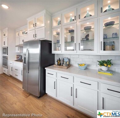 1651 Gruene Grass, New Braunfels, TX 78130 - photo 7