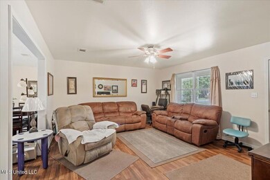 3612 Berkshire Rd, Moss Point, MS 39562 - photo 5