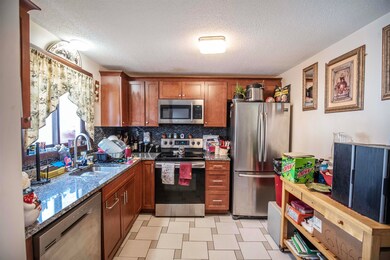 206 Calef Rd, Manchester, NH 03103 - photo 2