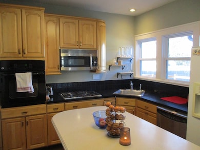 404 W 10th St, Goodland, KS 67735 - photo 7