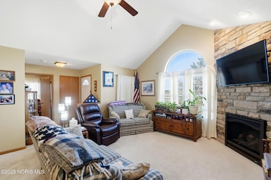 7683 Brookstone Dr unit 7683, Findlay, OH 45840 - photo 4