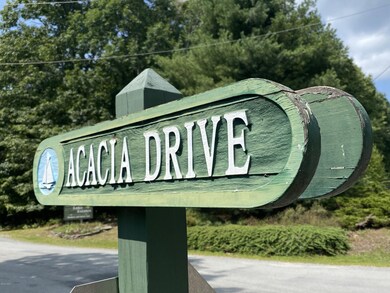 1074 Acacia Dr, Paupack Township, PA 18428 - photo 5