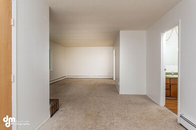 Living Room 4905-FULL