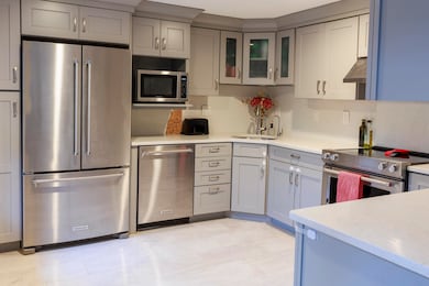 11 Stacey Cir, Windham, NH 03087 - photo 7