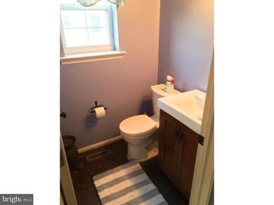 115 Glenwood Dr, Sellersville, PA 18960 - photo 3