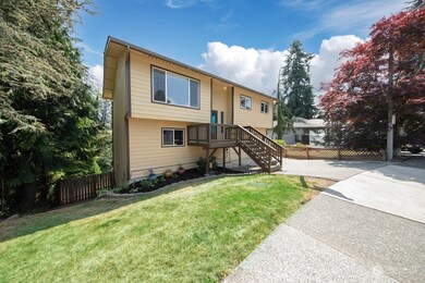 7715 Lower Ridge Rd, Everett, WA 98203 - photo 2