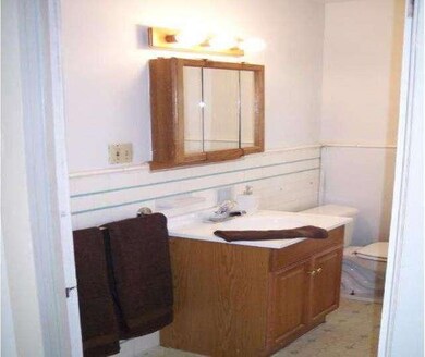 2309 Fairview St, Reading, PA 19609 - photo 3