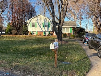 361 Meadowbrook Ln, Millers Creek, NC 28651 - photo 2