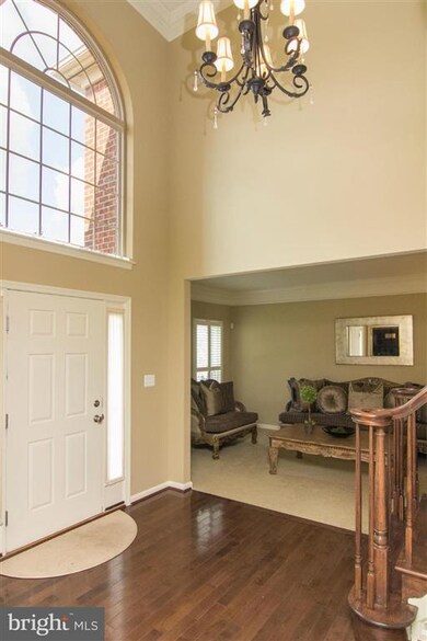 4915 Pale Morning Dun Rd, Elkridge, MD 21075 - photo 2