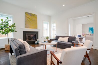 1718 Cherryhurst St, Houston, TX 77006 - photo 7