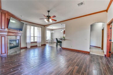 2508 SE 9th St, Moore, OK 73160 - photo 5