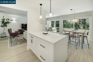 3474 Tice Creek Dr unit 8, Walnut Creek, CA 94595 - photo 7