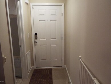 4 Foyer