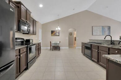 Spacious_Kitchen_1