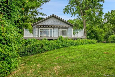 3870 Benstein Rd, Commerce Township, MI 48382 - photo 2