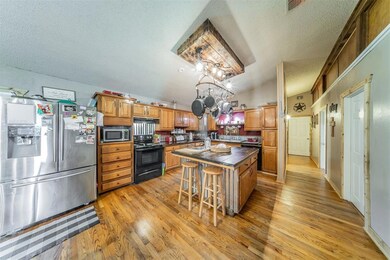 1038 County Road 260, Gainesville, TX 76240 - photo 4