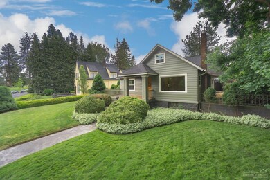 924 NW Riverside Blvd, Bend, OR 97701 - photo 2