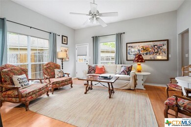 705 Chicago St, San Marcos, TX 78666 - photo 3