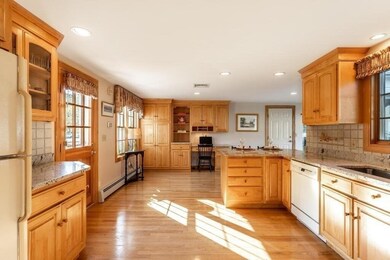 8 Chapel Rd, Danvers, MA 01923 - photo 6