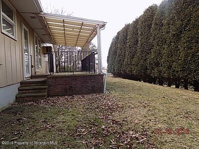 76 Taft St, Hazleton, PA 18201 - photo 5