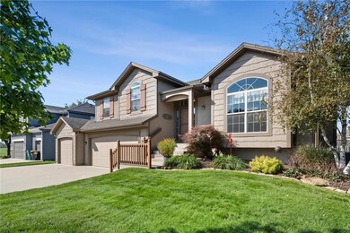 21066 S Skyview Ln, Spring Hill, KS 66083 - photo 4