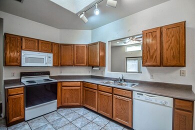 Kitchen 4