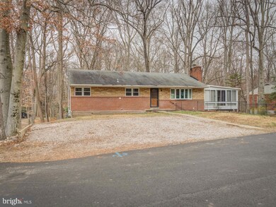 18320 Candice Dr, Triangle, VA 22172 - photo 3