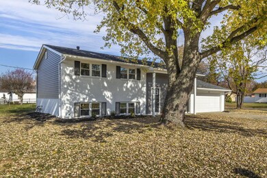 3-web-or-mls-2023-11-7 3024 E Hudson St