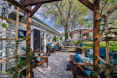 8438 Bay Dr, Pasadena, MD 21122 - photo 7