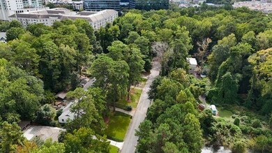 3660 N Stratford Rd NE, Atlanta, GA 30342 - photo 3