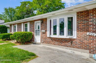 811 N Blackhoof St, Wapakoneta, OH 45895 - photo 6