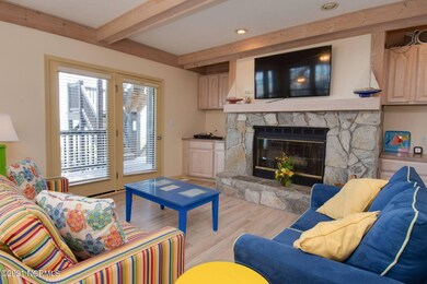 Living Area 5