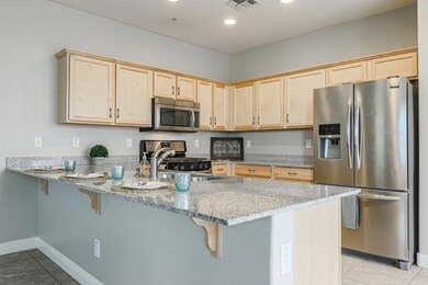2982 N Acacia_kitchen2