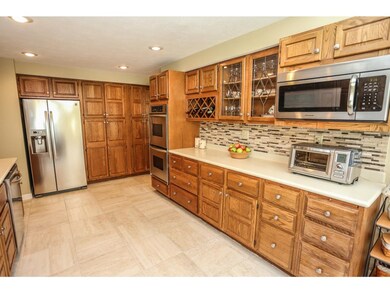 52 Sandy Pond Pkwy, Bedford, NH 03110 - photo 6