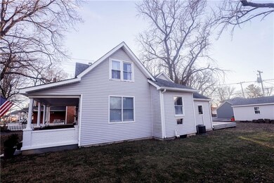 449 E Adams St, Franklin, IN 46131 - photo 4