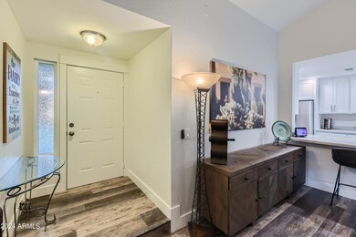 06 Foyer