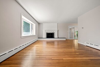 277 Tahattawan Rd, Littleton, MA 01460 - photo 5