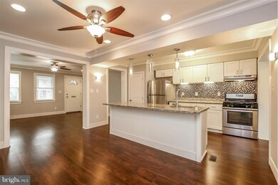 3910 Flowerton Rd, Baltimore, MD 21229 - photo 2