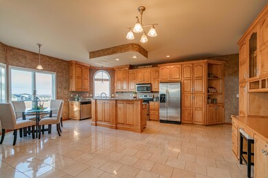 Kitchen - Breakfast Nook