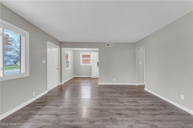 1092 Peerless Ave, Akron, OH 44320 - photo 6