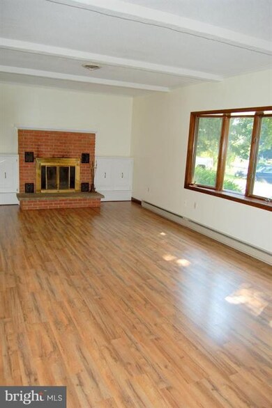 3504 Chick Ln, Knoxville, MD 21758 - photo 5